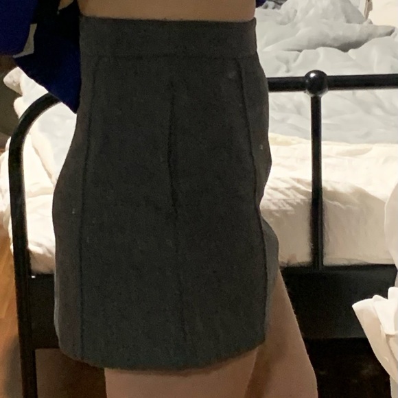 Grey WOOL Mini skirt XS - Forever 21 - Picture 2 of 6